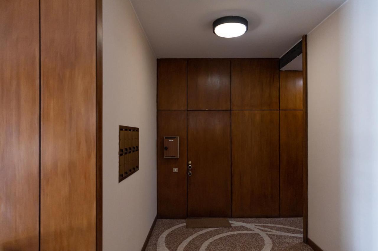 Elegante E Spazioso Quadrilocale In Porta Venezia Milano Eksteriør billede